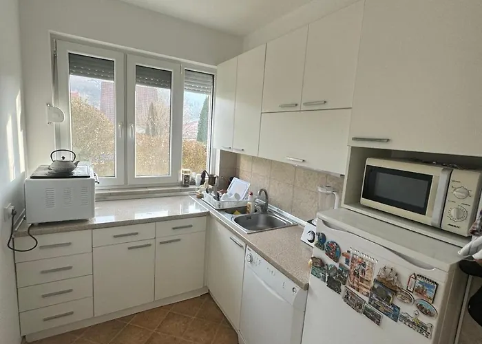 Mina Sweet 아파트 *